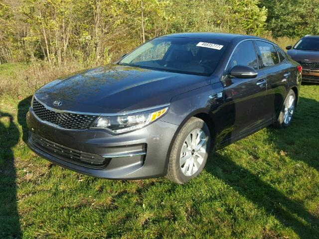 5XXGU4L36JG200381 - 2018 KIA OPTIMA GRAY photo 2