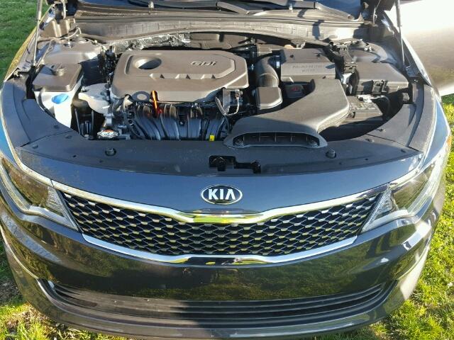 5XXGU4L36JG200381 - 2018 KIA OPTIMA GRAY photo 7