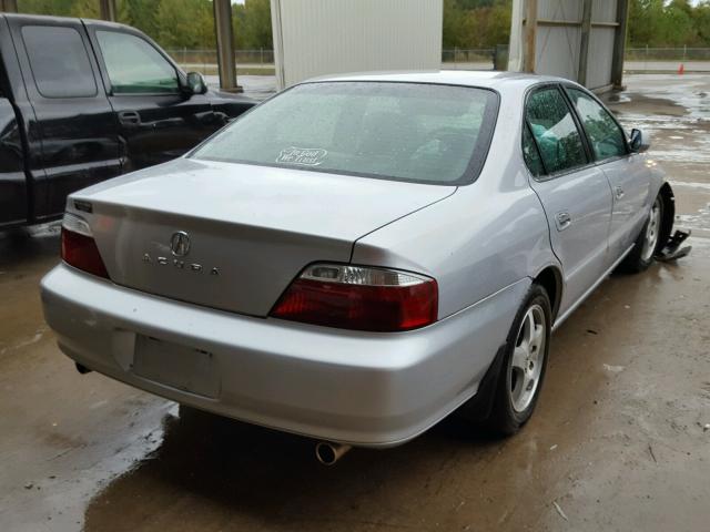 19UUA56722A017235 - 2002 ACURA 3.2TL SILVER photo 4