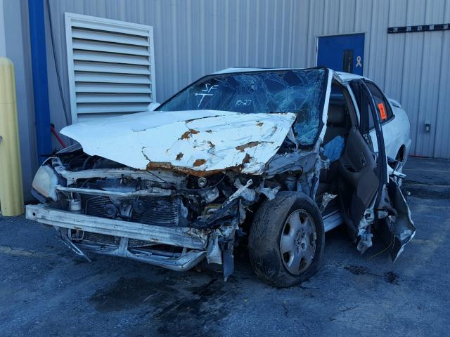 1HGCG16592A017380 - 2002 HONDA ACCORD WHITE photo 2