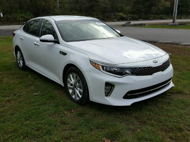 5XXGT4L36JG190261 - 2018 KIA OPTIMA WHITE photo 1