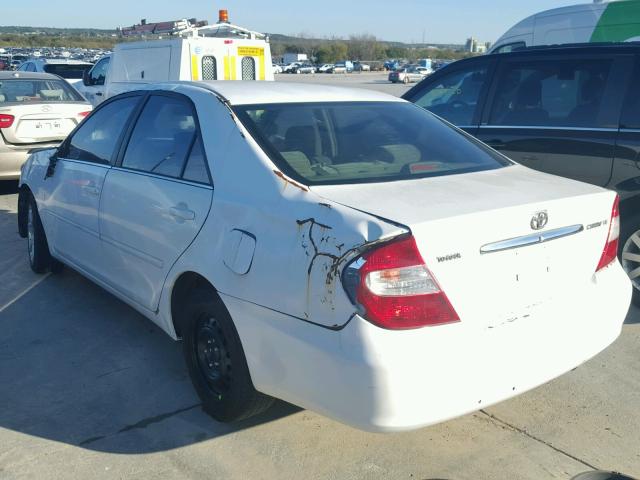 4T1BE32K72U043901 - 2002 TOYOTA CAMRY WHITE photo 3