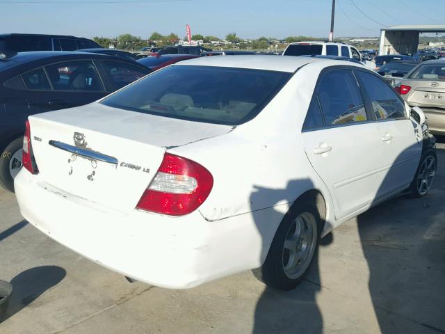 4T1BE32K72U043901 - 2002 TOYOTA CAMRY WHITE photo 4