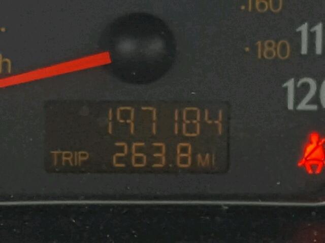 1G8AF52F54Z113424 - 2004 SATURN ION LEVEL BLACK photo 8