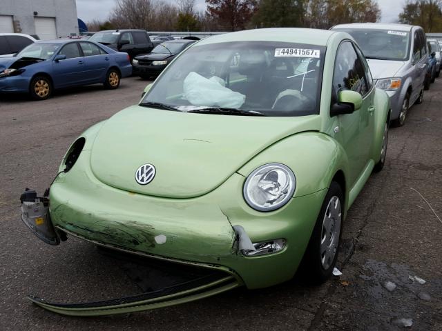 3VWBS21C21M418112 - 2001 VOLKSWAGEN NEW BEETLE GREEN photo 2