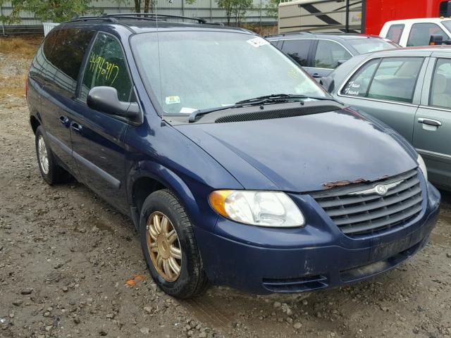 1C4GP45R15B354324 - 2005 CHRYSLER TOWN & COU BLUE photo 1