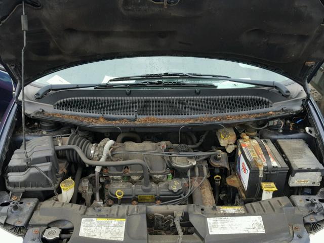 1C4GP45R15B354324 - 2005 CHRYSLER TOWN & COU BLUE photo 7