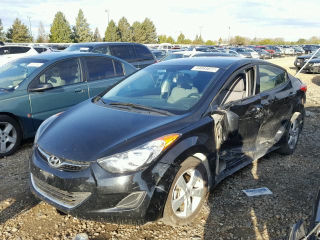 5NPDH4AE8DH314032 - 2013 HYUNDAI ELANTRA GL BLACK photo 2