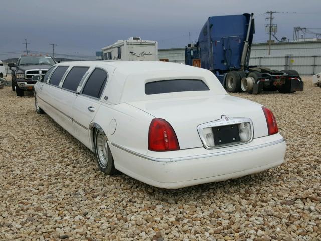 1L1FM81WXXY663634 - 1999 LINCOLN TOWN CAR WHITE photo 3