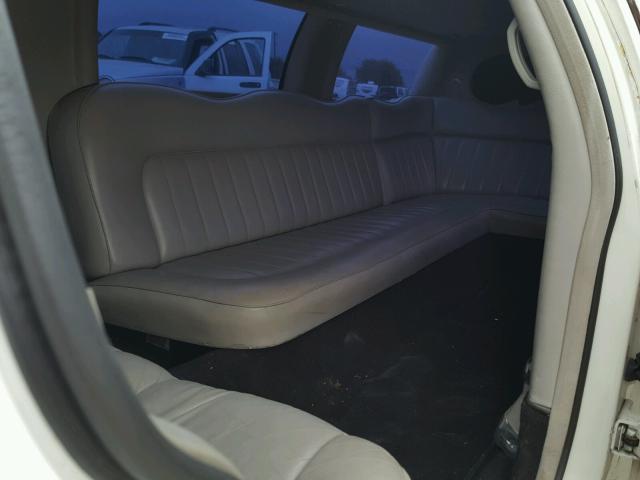 1L1FM81WXXY663634 - 1999 LINCOLN TOWN CAR WHITE photo 6