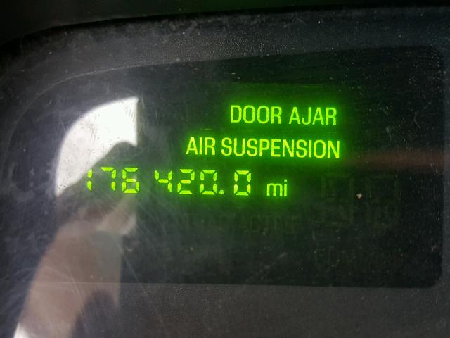 1L1FM81WXXY663634 - 1999 LINCOLN TOWN CAR WHITE photo 8