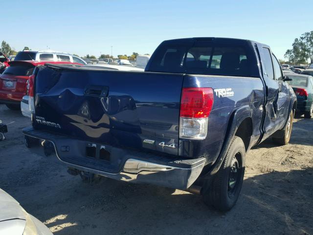 5TFUW5F14BX195222 - 2011 TOYOTA TUNDRA DOU BLUE photo 4