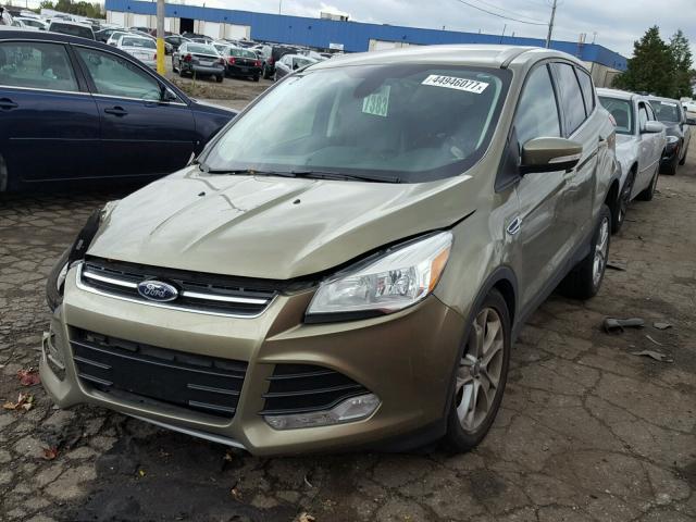 1FMCU0HX6DUB93669 - 2013 FORD ESCAPE SEL GREEN photo 2