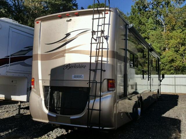 4UZAB2DT48CAB4678 - 2008 FREIGHTLINER CHASSIS BROWN photo 4