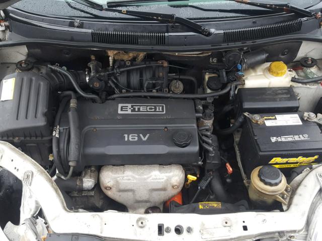 KL1TD62695B411244 - 2005 CHEVROLET AVEO BASE Srebrny zdjęcie 7