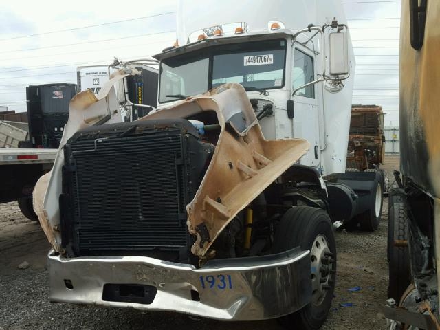 1XPHA48X3DD189006 - 2013 PETERBILT 386 WHITE photo 2