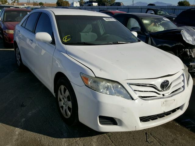 4T1BF3EK3BU774737 - 2011 TOYOTA CAMRY WHITE photo 1