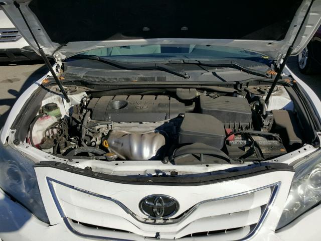 4T1BF3EK3BU774737 - 2011 TOYOTA CAMRY WHITE photo 7