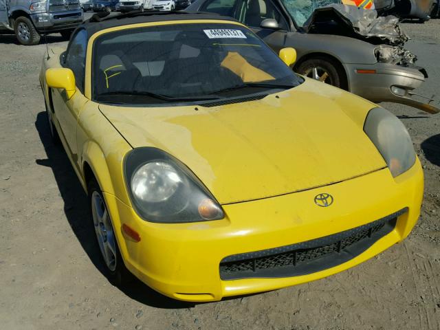 JTDFR320420052636 - 2002 TOYOTA MR2 SPYDER YELLOW photo 1