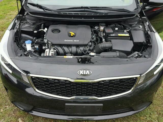 3KPFK4A77HE034639 - 2017 KIA FORTE BLACK photo 7