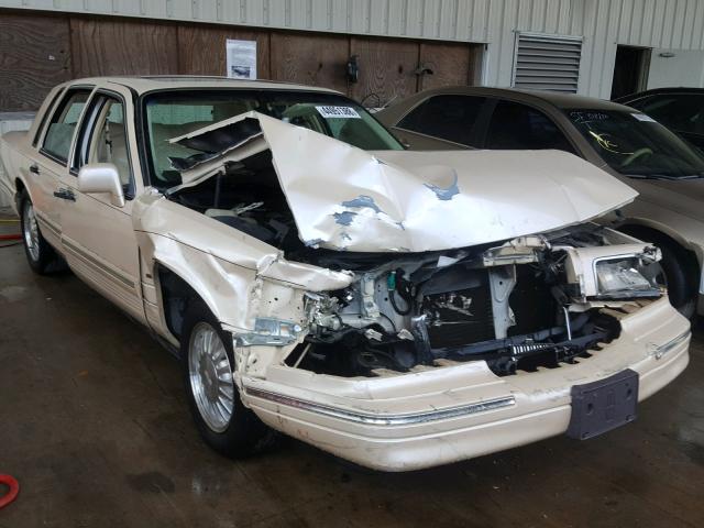 1LNLM83W7TY729226 - 1996 LINCOLN TOWN CAR C CREAM photo 1