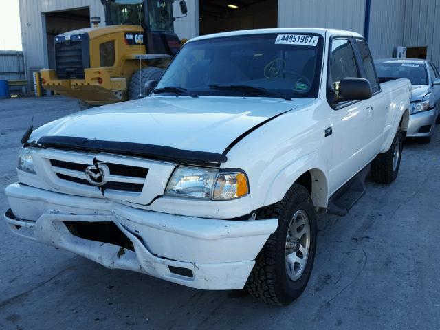 4F4YR16U52TM04249 - 2002 MAZDA B3000 CAB WHITE photo 2