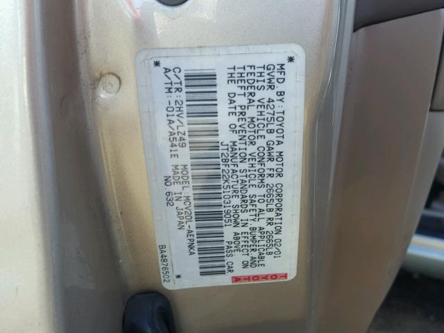 JT2BF22K510319051 - 2001 TOYOTA CAMRY CE GOLD photo 10