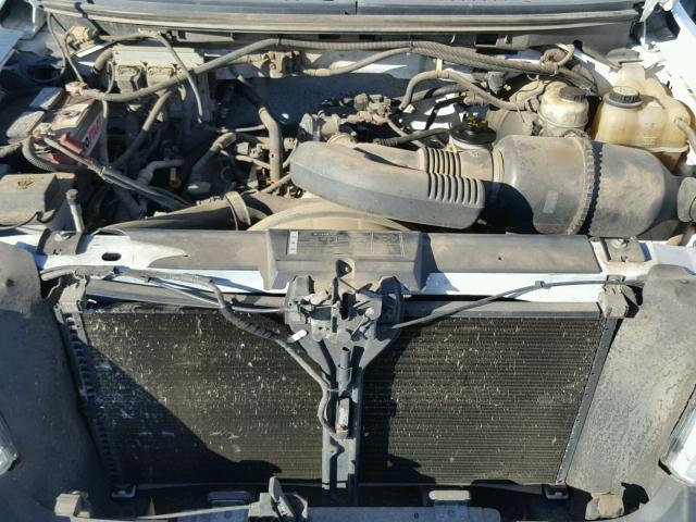 1FTRF14W27NA59719 - 2007 FORD F150 WHITE photo 7