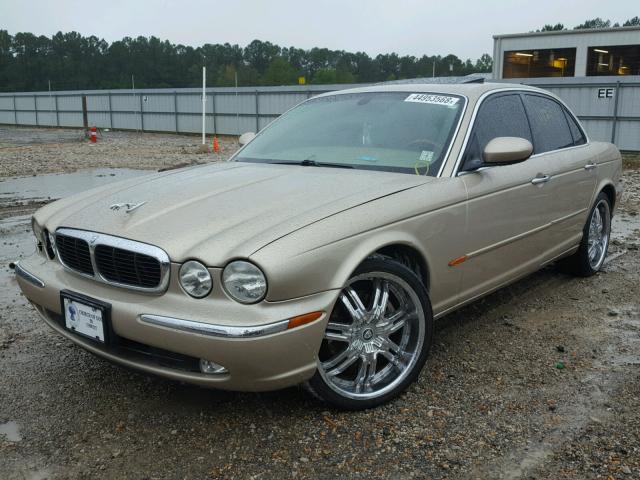 SAJWA71C24SG15561 - 2004 JAGUAR XJ8 GOLD photo 2
