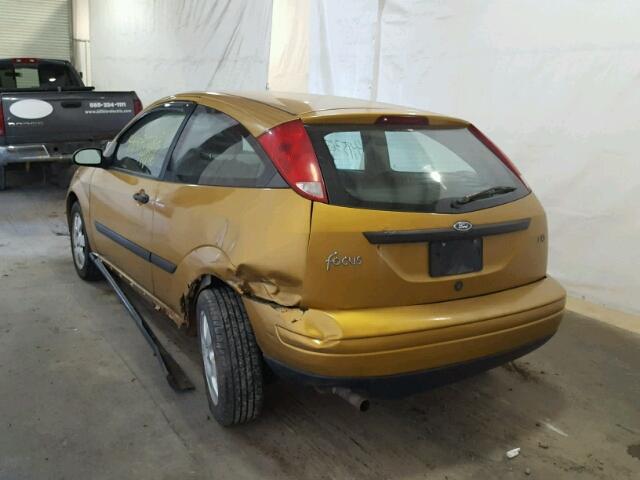 3FAFP31321R108613 - 2001 FORD FOCUS ZX3 ORANGE photo 3