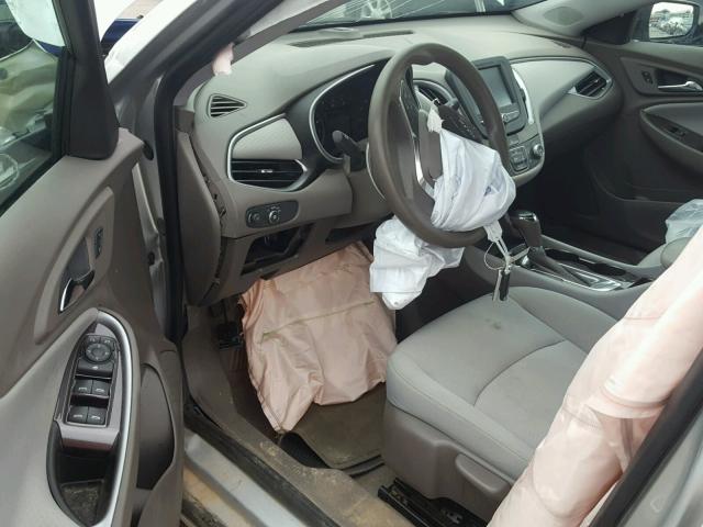 1G1ZB5ST8HF137274 - 2017 CHEVROLET MALIBU LS 银色 照片 9