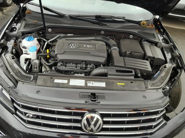 1VWDT7A31HC068809 - 2017 VOLKSWAGEN PASSAT R-L 黑色 照片 7
