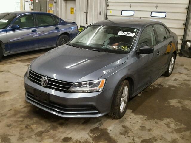 3VWD17AJ2FM267092 - 2015 VOLKSWAGEN JETTA SE GRAY photo 2