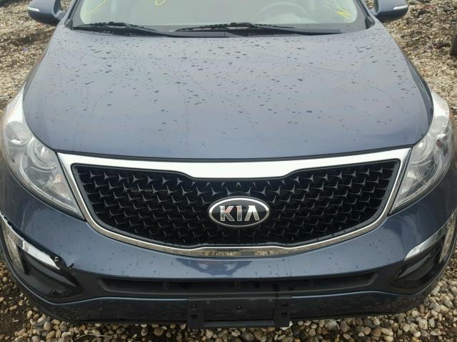 KNDPCCAC4F7762957 - 2015 KIA SPORTAGE E BLUE photo 7