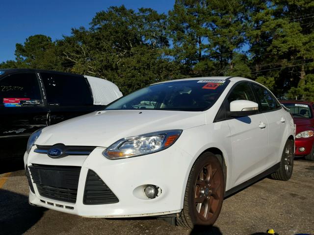 1FADP3F20DL153253 - 2013 FORD FOCUS SE WHITE photo 2