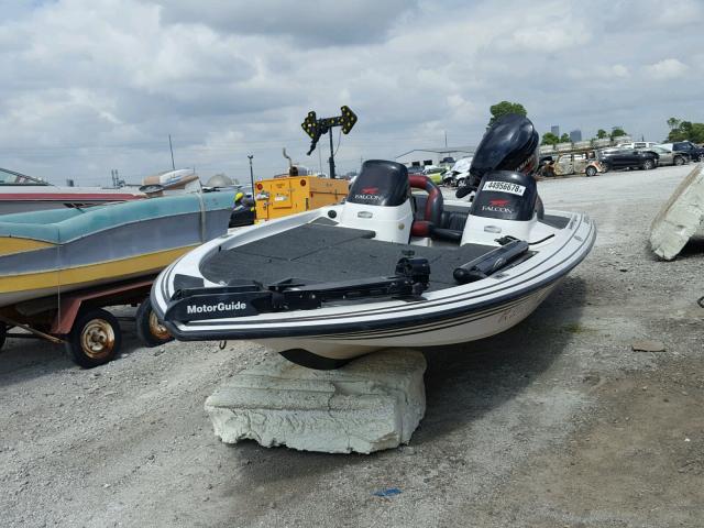 STE39346B000 - 2000 BOAT MARINE LOT WHITE photo 2