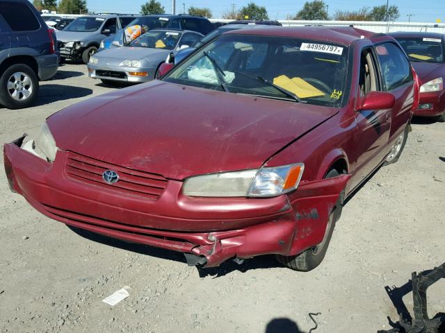 JT2BG22K8W0136022 - 1998 TOYOTA CAMRY CE BURGUNDY photo 2