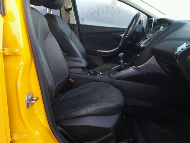 1FAHP3N22CL464474 - 2012 FORD FOCUS TITA YELLOW photo 5