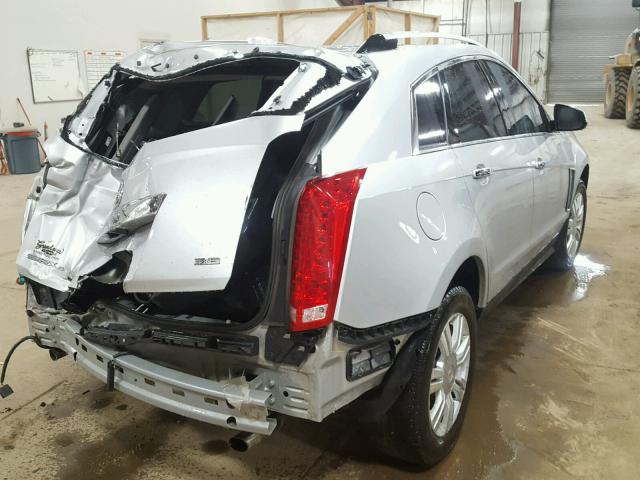 3GYFNEE34FS618302 - 2015 CADILLAC SRX LUXURY SILVER photo 4