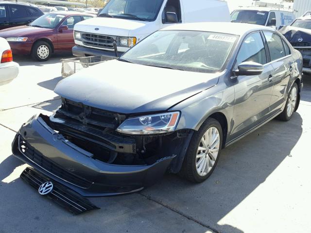 3VW3L7AJ1EM433221 - 2014 VOLKSWAGEN JETTA TDI GRAY photo 2