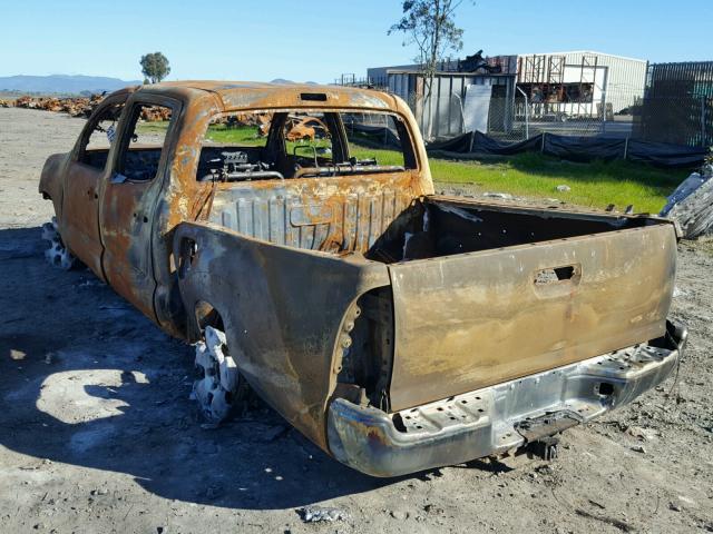 3TMLU4EN1FM172217 - 2015 TOYOTA TACOMA DOU BURN photo 3