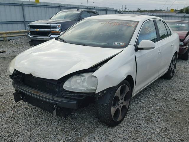 3VWRM71K78M188431 - 2008 VOLKSWAGEN JETTA SE WHITE photo 2