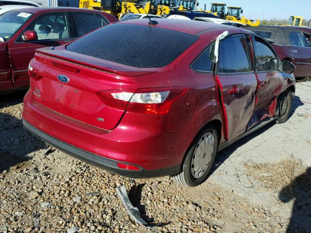 1FAHP3F23CL150959 - 2012 FORD FOCUS SE RED photo 4