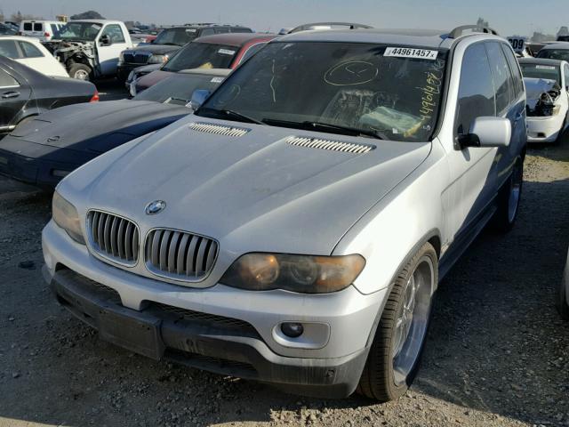 5UXFB53516LV23798 - 2006 BMW X5 4.4I SILVER photo 2