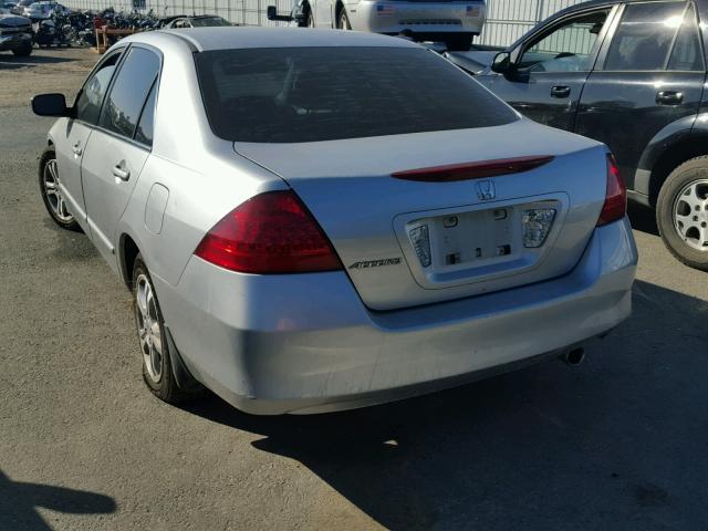 1HGCM56327A156014 - 2007 HONDA ACCORD SE SILVER photo 3