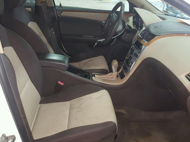1G1ZC5E0XA4123053 - 2010 CHEVROLET MALIBU 1LT თეთრი ფოტო 5