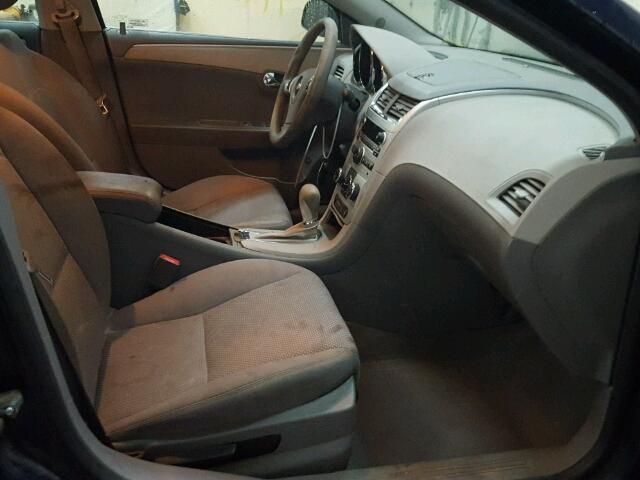 1G1ZB5EB0AF243016 - 2010 CHEVROLET MALIBU LS ლურჯი ფოტო 5