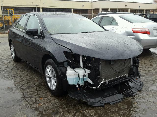 4T4BF1FK9FR502546 - 2015 TOYOTA CAMRY LE შავი ფოტო 1