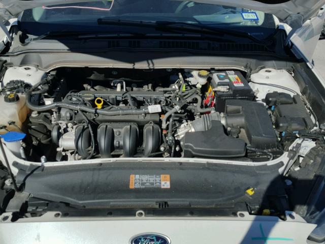 1FA6P0H79F5127158 - 2015 FORD FUSION SE WHITE photo 7