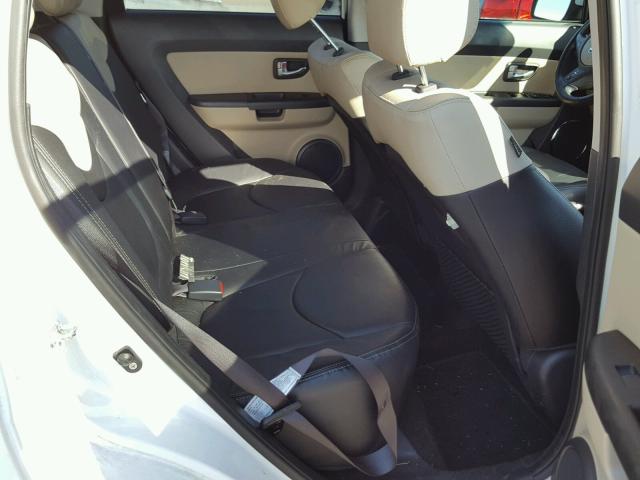 KNDJT2A62D7770949 - 2013 KIA SOUL + WHITE photo 6